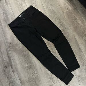 Old Navy Skinny Jeans. Size 8